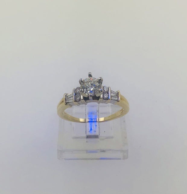 18K Yellow Gold Engagement Diamond Ring